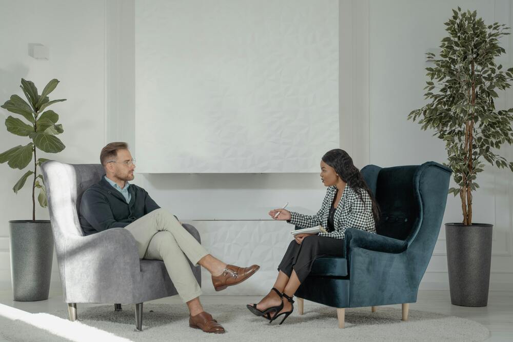 Bipolar Disorder Therapy at Oakville Wellness Center
