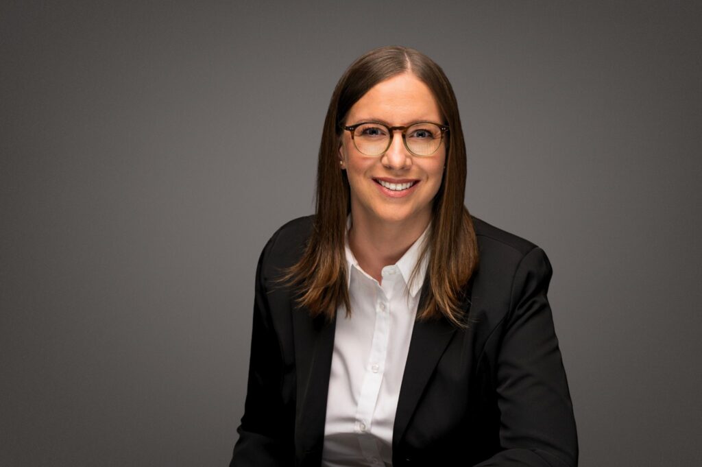 Amber Reitsma - Female Therapist and Counsellor at Oakville Wellness Center