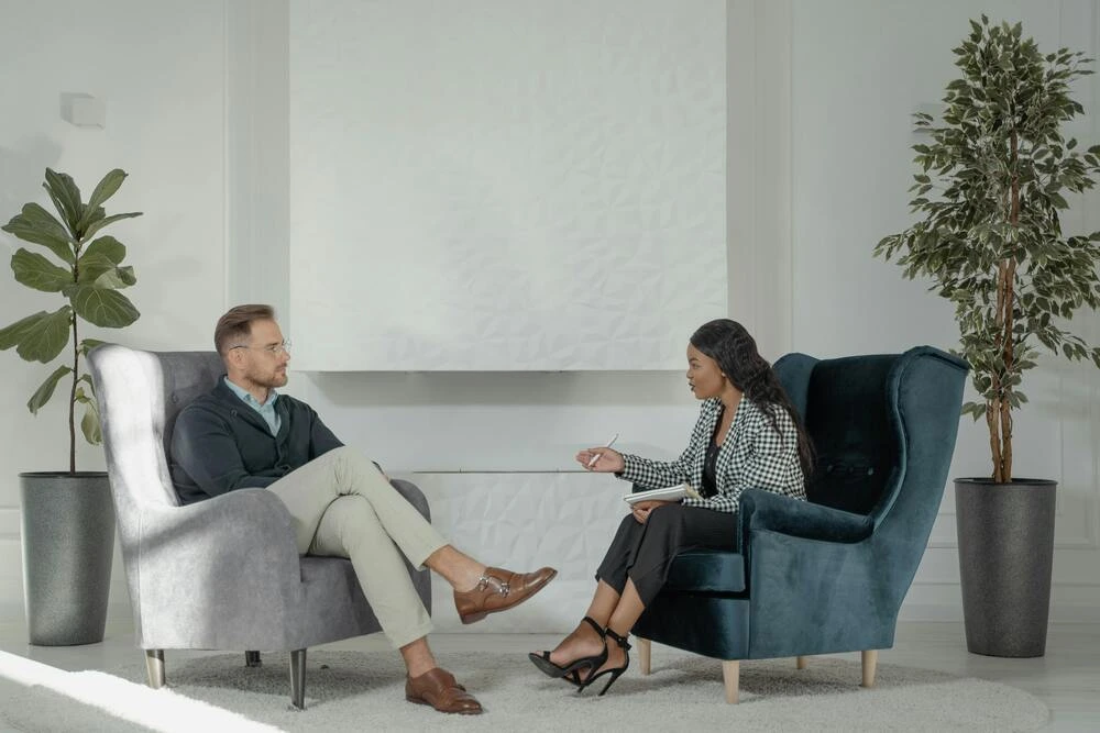 Bipolar Disorder Therapy at Oakville Wellness Center