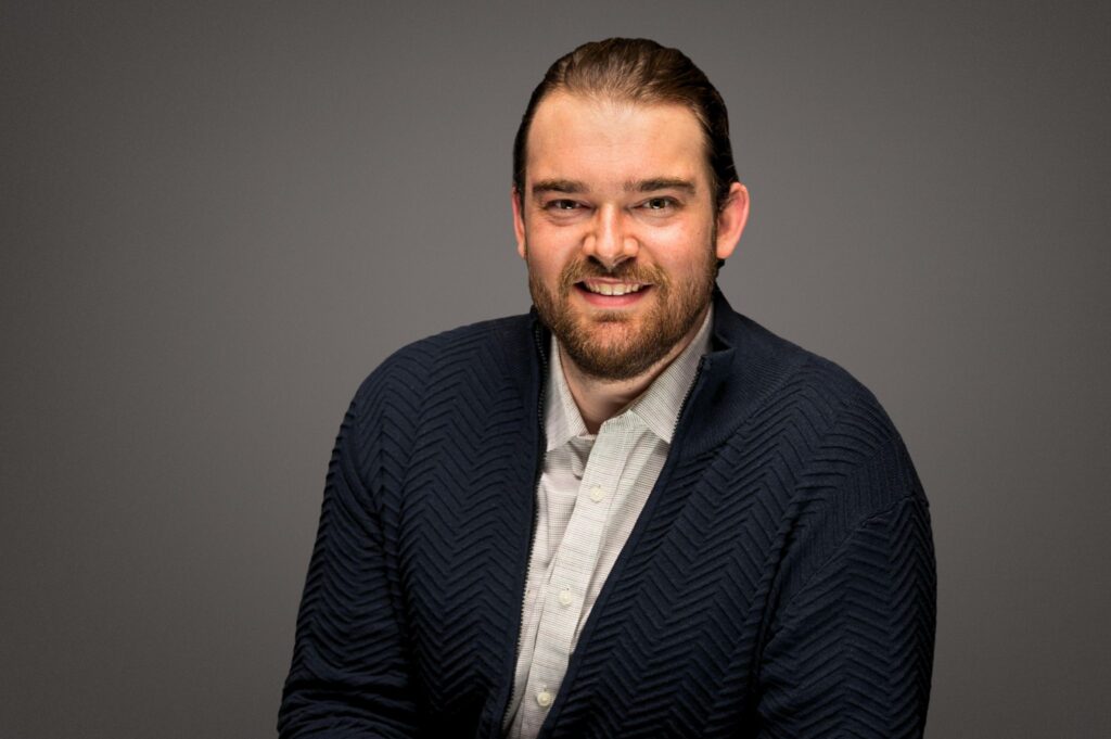 Cameron - Male Counsellor Psychotherapist Winnipeg Manitoba Canada