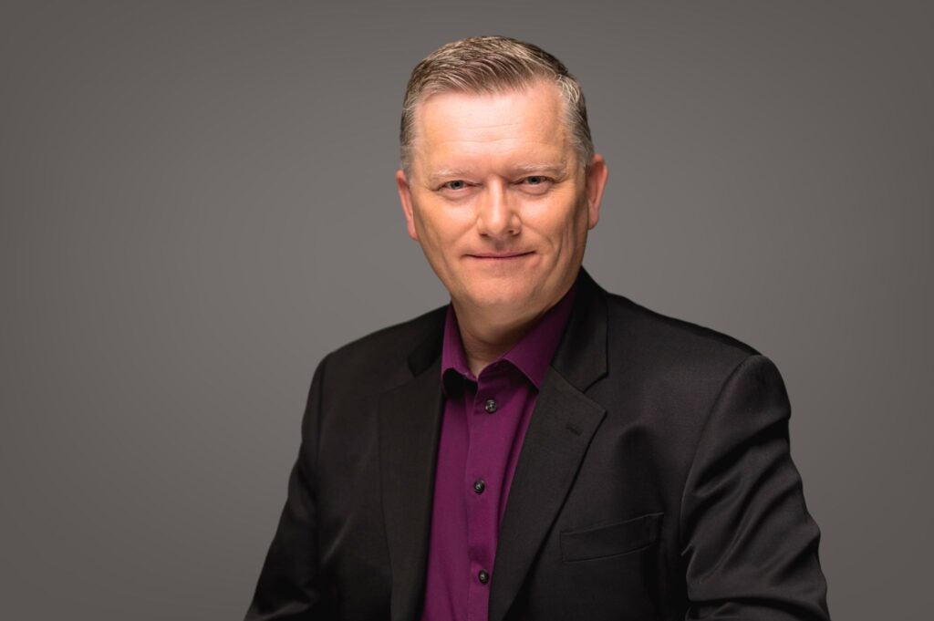 Male therapist in Winnipeg Manitoba Canada